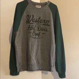 Old navy graphic sweater pullover crewneck green